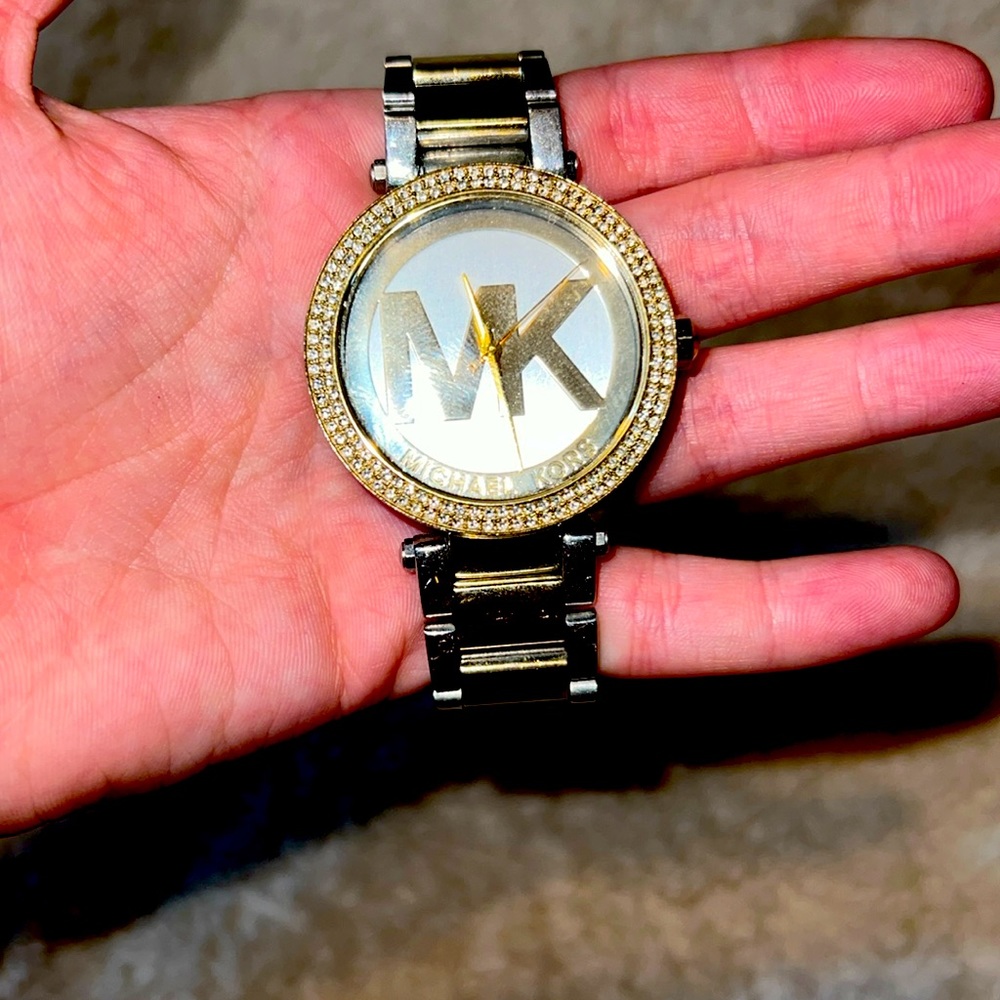 MK WATCH